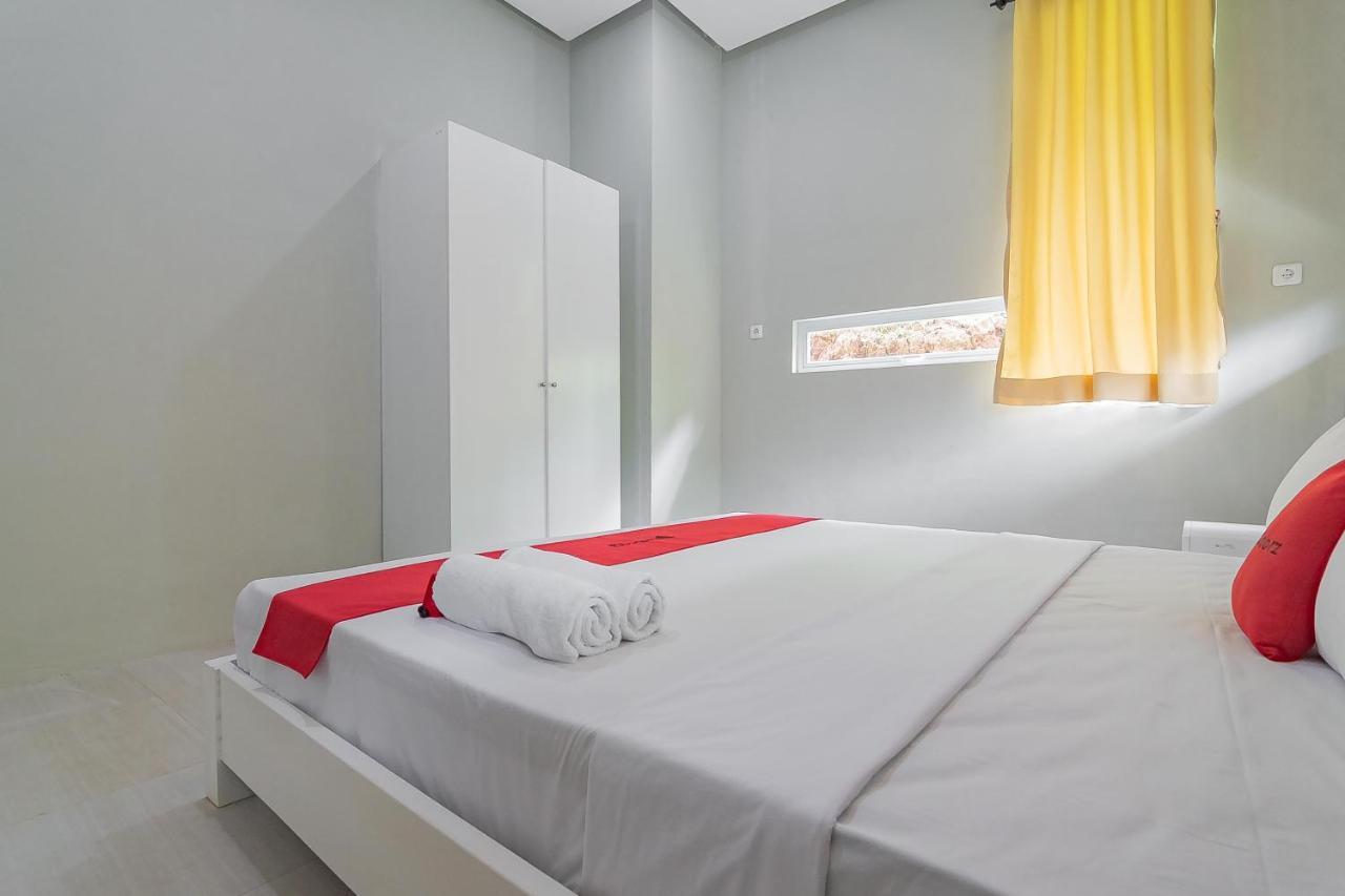 Reddoorz Resort Syariah Near D'Castello Ciater Subang Eksteriør bilde