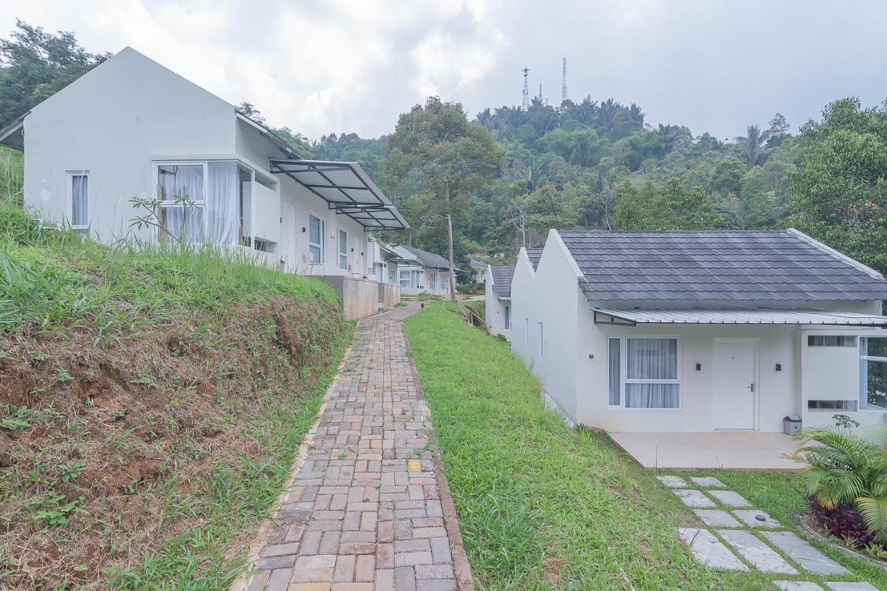 Reddoorz Resort Syariah Near D'Castello Ciater Subang Eksteriør bilde