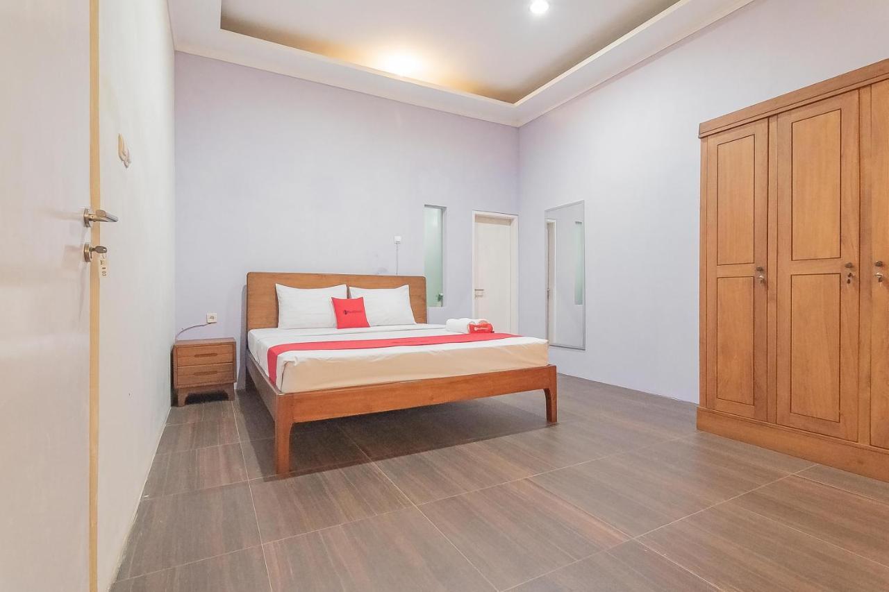 Reddoorz Resort Syariah Near D'Castello Ciater Subang Eksteriør bilde