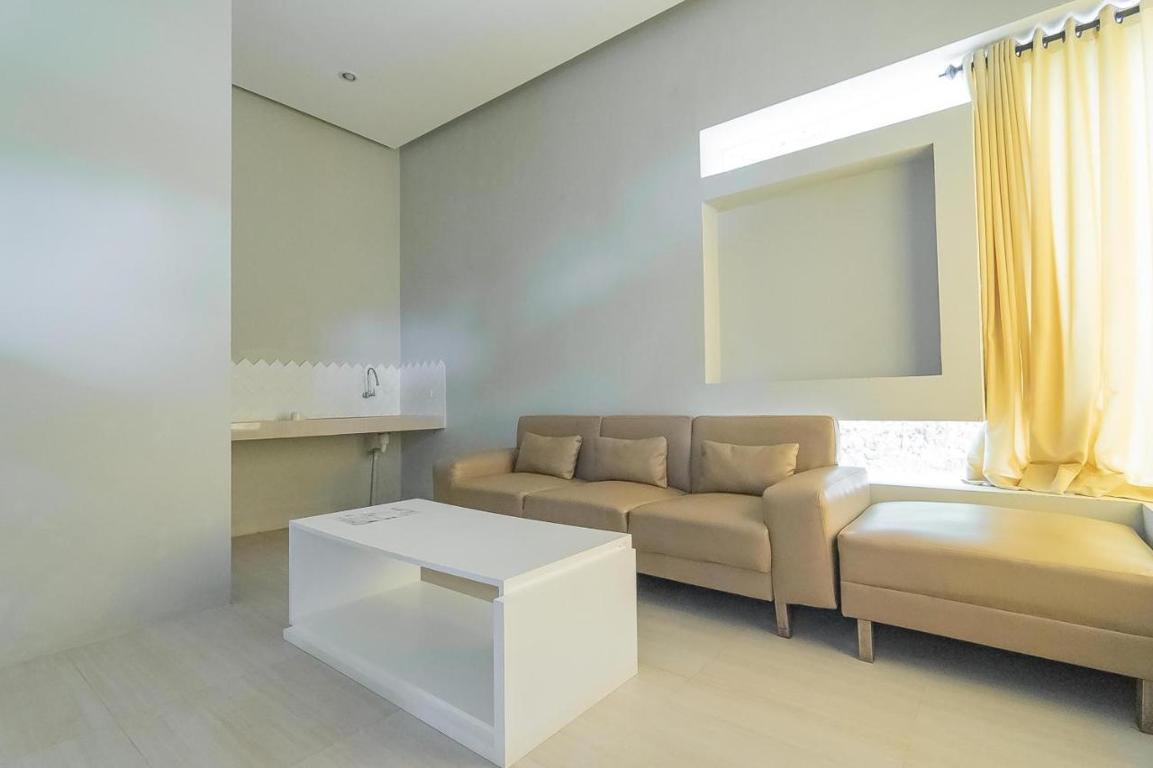 Reddoorz Resort Syariah Near D'Castello Ciater Subang Eksteriør bilde