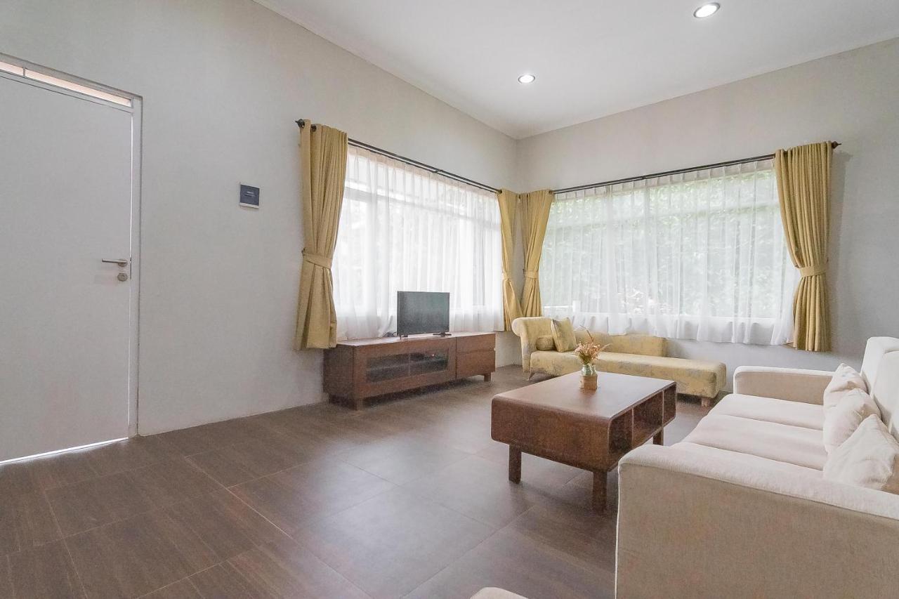 Reddoorz Resort Syariah Near D'Castello Ciater Subang Eksteriør bilde