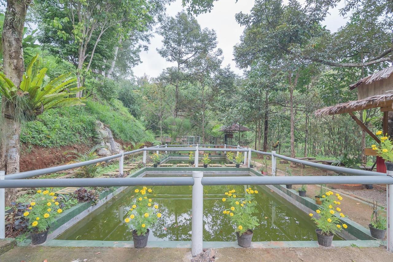 Reddoorz Resort Syariah Near D'Castello Ciater Subang Eksteriør bilde