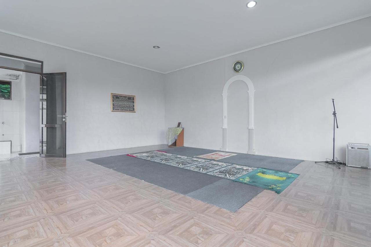 Reddoorz Resort Syariah Near D'Castello Ciater Subang Eksteriør bilde